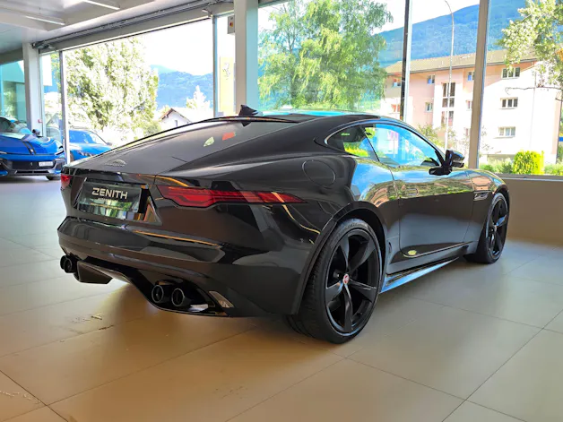 Jaguar F-Type Coupé 5.0 V8 R-Dynamic Black Automatik AWD