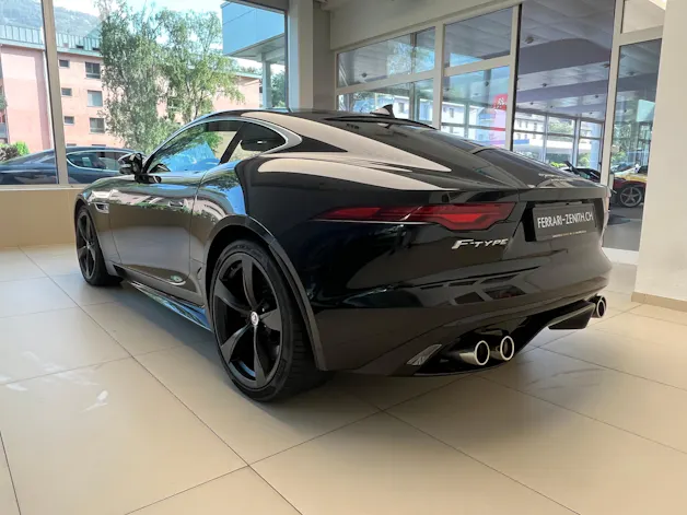 Jaguar F-Type Coupé 5.0 V8 R-Dynamic Black Automatik AWD