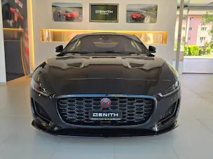 Jaguar F-Type Coupé 5.0 V8 R-Dynamic Black Automatik AWD