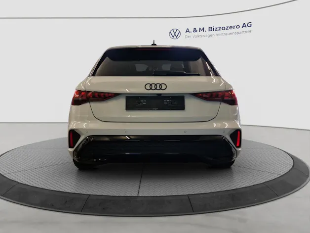 Audi A3 Sportback 35 TFSI S line Attraction S-tronic