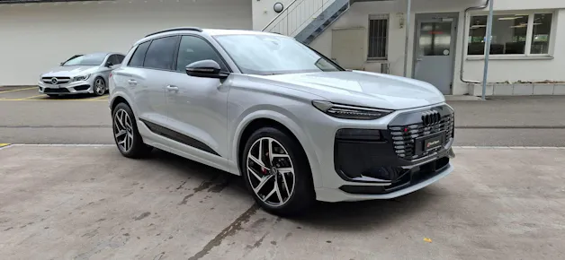 Audi SQ6 e-tron quattro