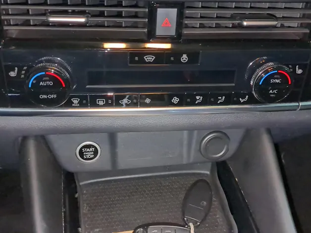 Nissan Qashqai 1.3 DIG-T MHEV N-Connecta Xtronic 4x4