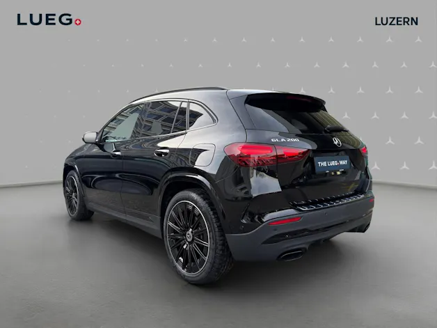 Mercedes-Benz GLA 200 Night Star 7G-DCT