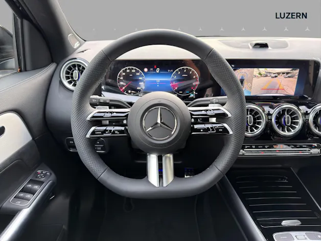Mercedes-Benz GLA 200 Night Star 7G-DCT