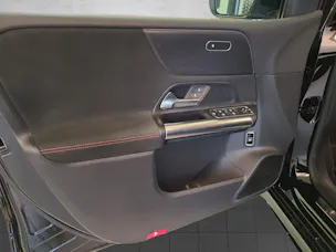 Mercedes-Benz B-CLASS W247 B 220 AMG Line 4