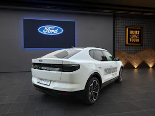 Ford Capri Extended Range (79 kWh) Premium AWD 4x4 AUTOMAT