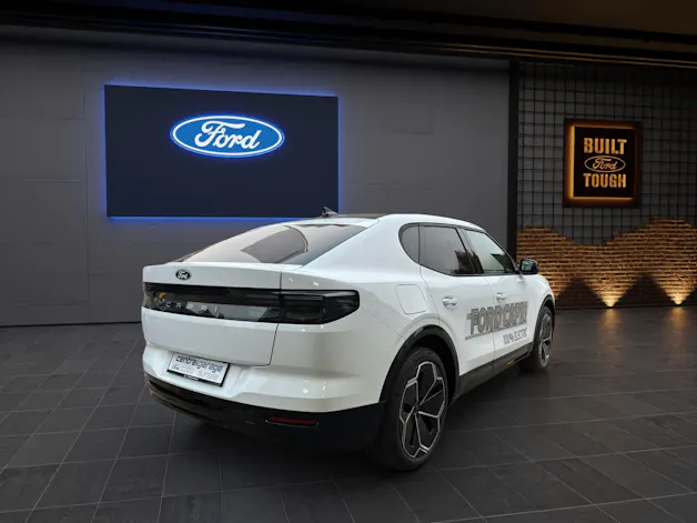 Ford Capri Extended Range (79 kWh) Premium AWD 4x4 AUTOMAT