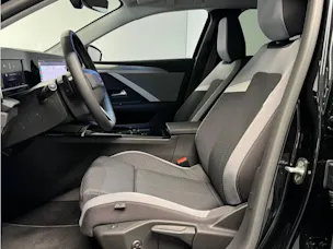 Opel Astra 1.6 PHEV Turbo Swiss A