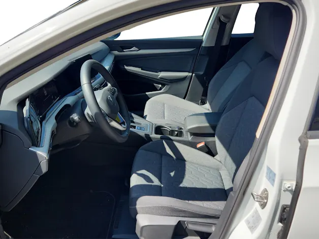 VW Golf VIII 1.0 TSI Life DSG