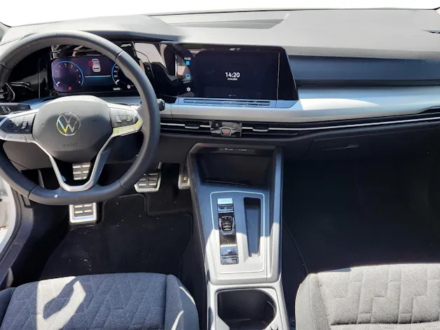 VW Golf VIII 1.0 TSI Life DSG