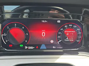 VW Golf 8 2.0 TDI Life DSG
