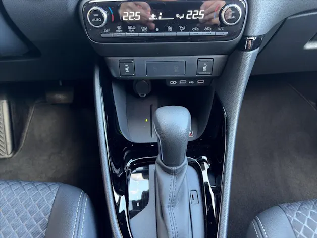 Toyota Yaris 1.5 Premiere Edition e-CVT