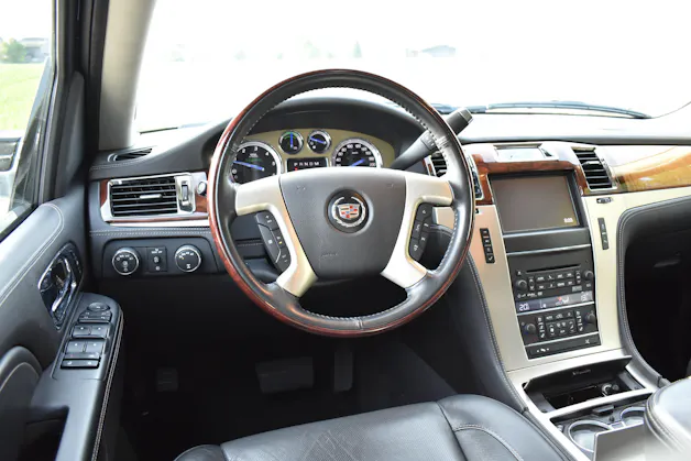 Cadillac Escalade 6.0 Hybrid Platinum Edition