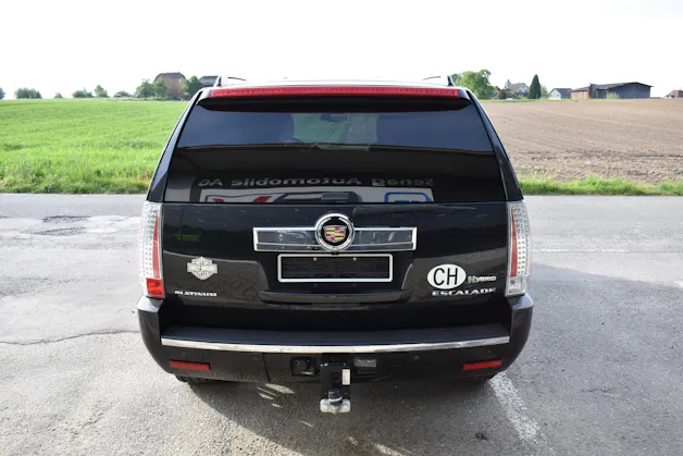 Cadillac Escalade 6.0 Hybrid Platinum Edition
