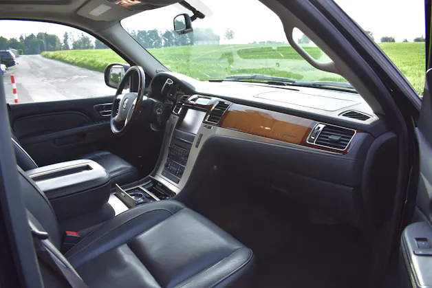 Cadillac Escalade 6.0 Hybrid Platinum Edition