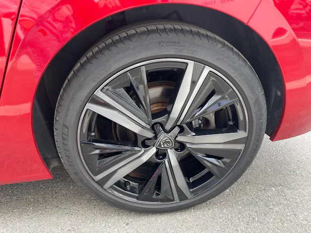 Peugeot 308 1.6 PHEV 225 GT