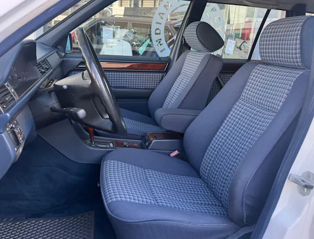 Mercedes-Benz E 280 Business Automatic