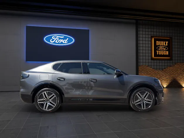 Ford Capri Extended Range (79 kWh) Premium AWD 4x4 AUTOMAT