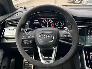 Audi RSQ8 performance quattro