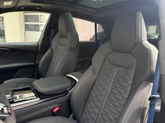 Audi RSQ8 performance quattro
