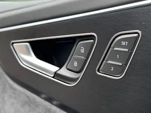 Audi RSQ8 performance quattro