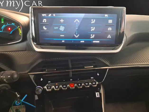 Peugeot 2008 1.2 145 MHEV Style
