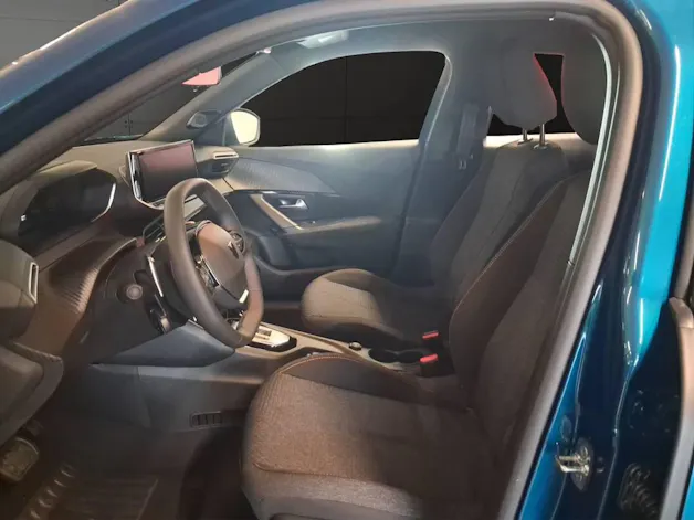 Peugeot 2008 1.2 145 MHEV Style