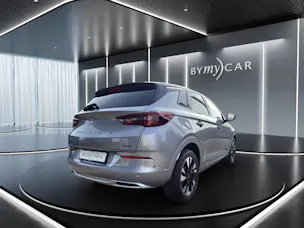Opel Grandland 1.6 Hybrid Elegance Automatik