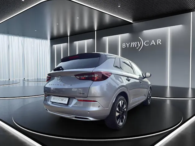 Opel Grandland 1.6 Hybrid Elegance Automatik