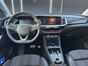 Opel Grandland 1.6 Hybrid Elegance Automatik