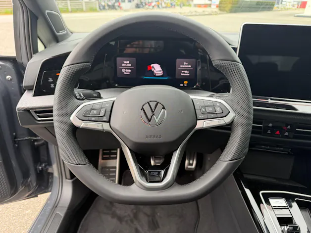 VW Golf Variant 2.0 TSI R-Line DSG 4 Motion