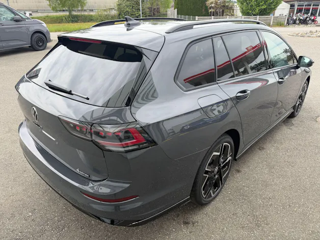 VW Golf Variant 2.0 TSI R-Line DSG 4 Motion