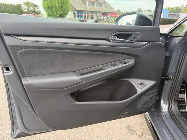 VW Golf Variant 2.0 TSI R-Line DSG 4 Motion