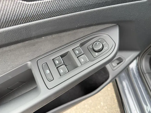 VW Golf Variant 2.0 TSI R-Line DSG 4 Motion