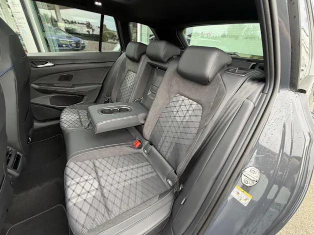 VW Golf Variant 2.0 TSI R-Line DSG 4 Motion