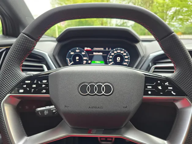 Audi Q4 e-tron 45 Edition Swiss Ski quattro
