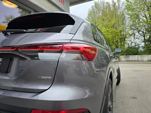 Audi Q4 e-tron 45 Edition Swiss Ski quattro