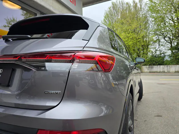 Audi Q4 e-tron 45 Edition Swiss Ski quattro