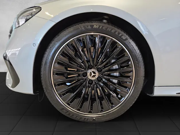 Mercedes-Benz E 220 d T 4Matic 9G-Tronic
