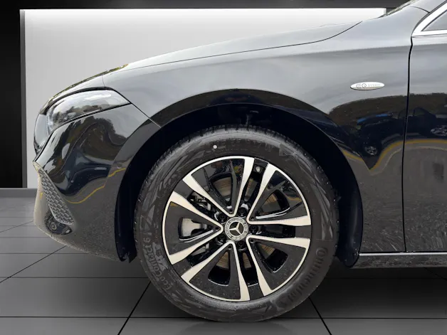 Mercedes-Benz A 250 e EQ Star 8G-DCT