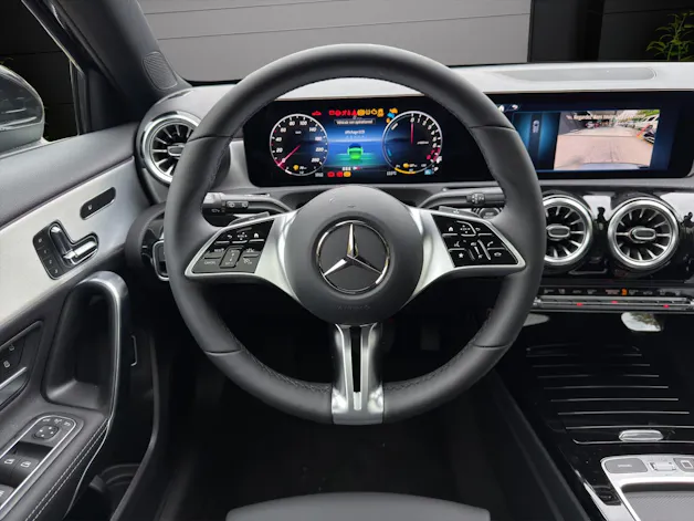 Mercedes-Benz A 250 e EQ Star 8G-DCT