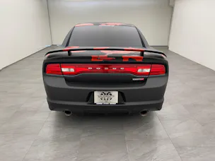 Dodge Charger 6.4 SRT-8