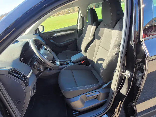 Škoda Karoq 2.0 TDI CR Selection 4x4 DSG *Anhängerkupplung+Garantie*