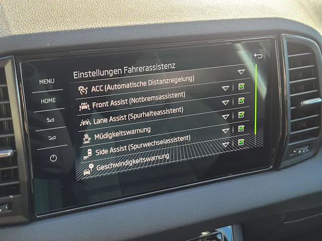 Škoda Karoq 2.0 TDI CR Selection 4x4 DSG *Anhängerkupplung+Garantie*