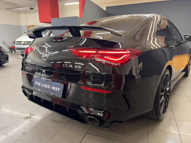 Mercedes-Benz CLA 35 4M - AMG / Multibeam LED / Rückfahrkamera / Panorama-Dach