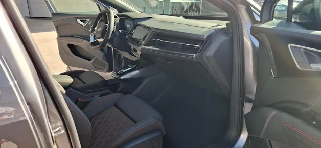 Audi Q4 e-tron 45 Edition Swiss Ski quattro