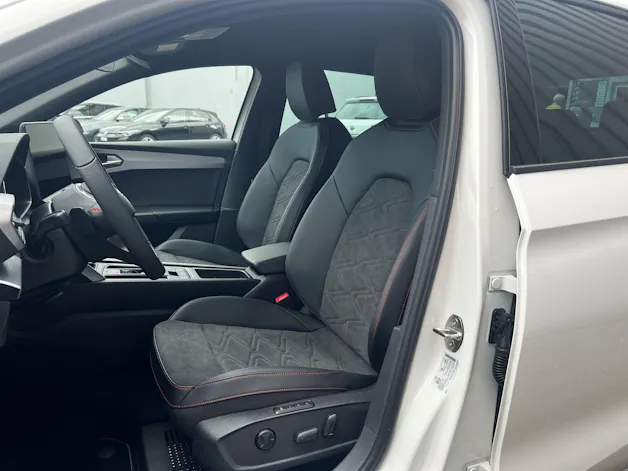 SEAT Leon 1.5 eTSI mHEV DSG 75 Edition