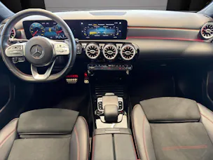 Mercedes-Benz A 220 AMG Line 7G-DCT