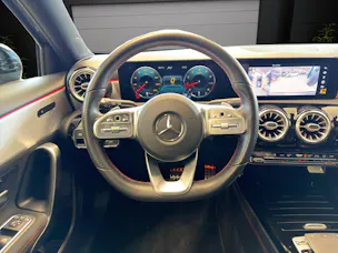 Mercedes-Benz A 220 AMG Line 7G-DCT