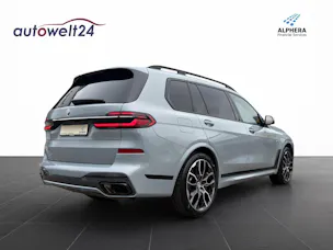 BMW X7 xDrive 48V 40i M Sport Pro Steptronic 7-PLÄTZER!!!